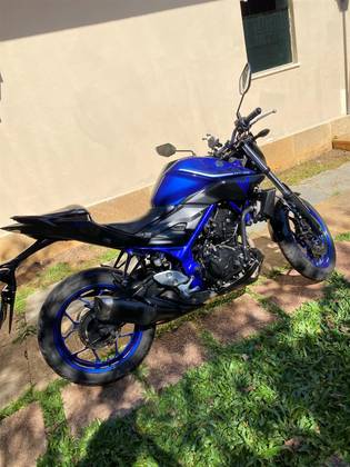YAMAHA MT-03 ABS YAMAHA MT-03 ABS